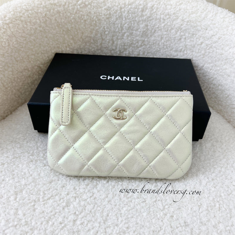 Chanel Mini O-Case in Iridescent White Lambskin LGHW