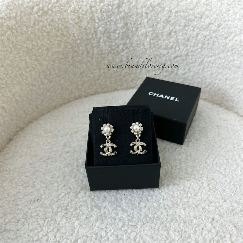 Chanel Flower and CC Logo Earrings in LGHW