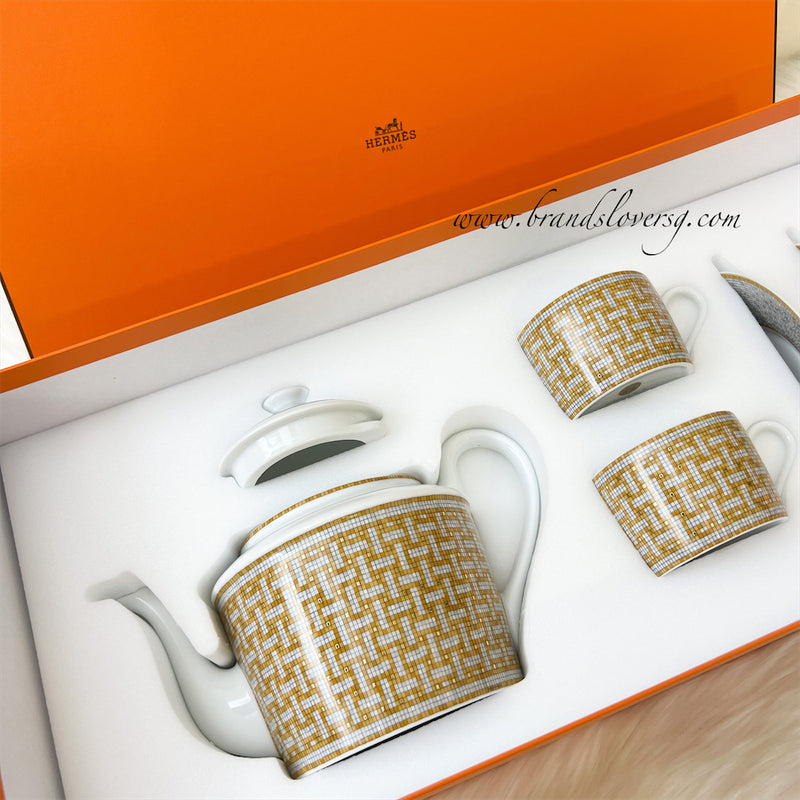 Hermes Mosaique Tea Pot Set with 2 Cups and Saucers in AU 24 (Gold)